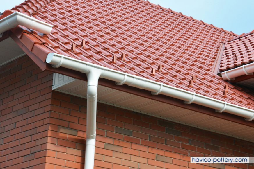 Giá máng xối nhựa composite bao nhiêu?
